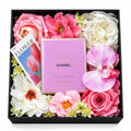 Hộp quà Chanel Chance Eau Splendide EDP 100ml với hoa trang trí