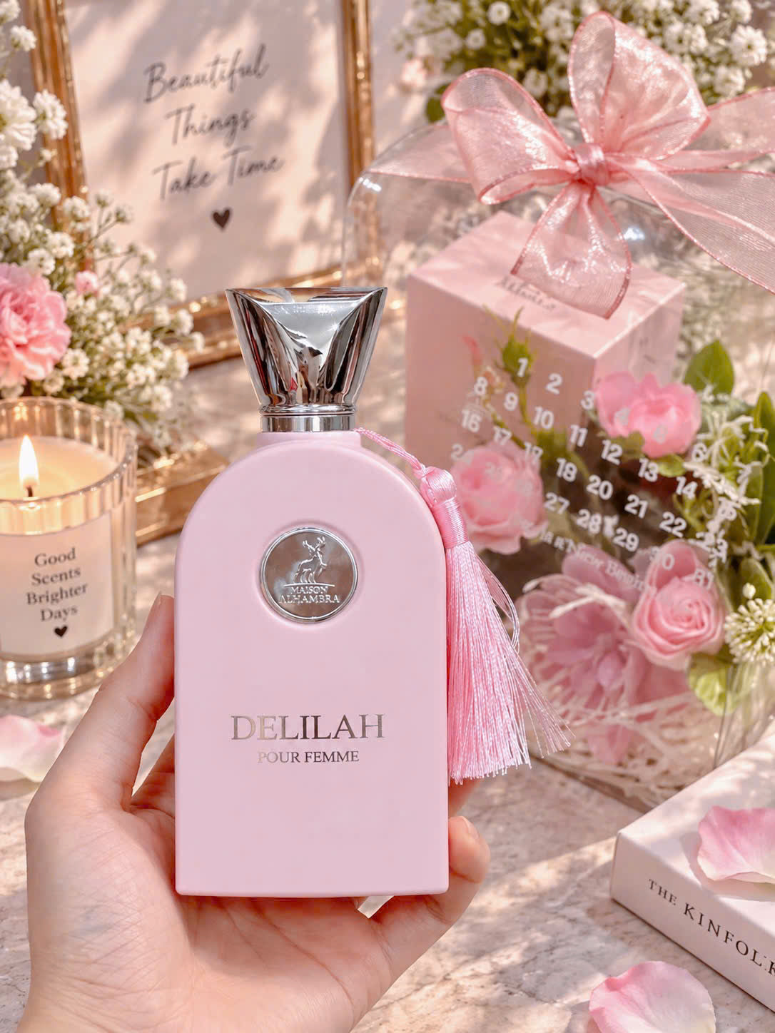 Cận cảnh chai Maison Alhambra Delilah Pour Femme