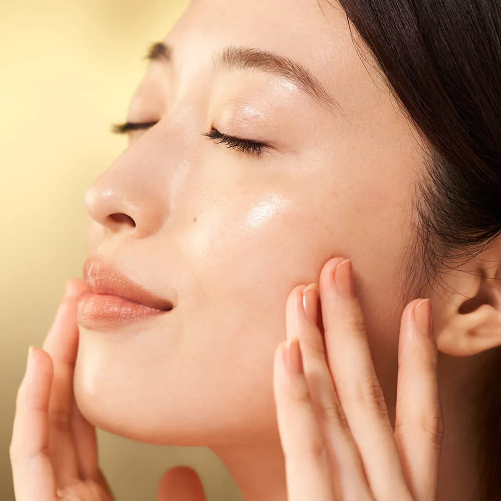Sữa Dưỡng Ẩm & Cải Thiện Dấu Hiệu Lão Hóa Shiseido Vital Perfection Bright Revitalizing Emulsion Enriched 100ml