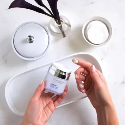 Kem Dưỡng Ẩm Ngừa Lão Hóa Zo Skin Health Renewal Cremé