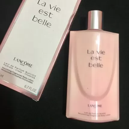Dưỡng Thể Lancôme La Vie Est Belle Moisturises Smoothes Body Lotion 200ml