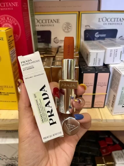 Son môi Prada Monochrome Hyper Matte Lipstick