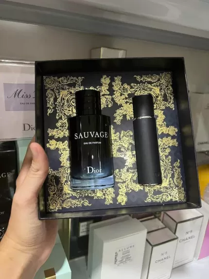 Bộ quà tặng nước hoa nam Dior Sauvage EDP Limited Edition ( EDP 100ml & EDP 10ml )
