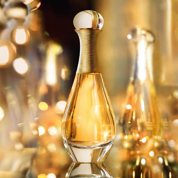 Phong cách nào định hình nên thương hiệu Dior