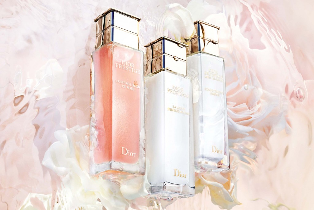 Có gì trong siêu phẩm Dior Prestige Le MicroFluide Teint de Rose