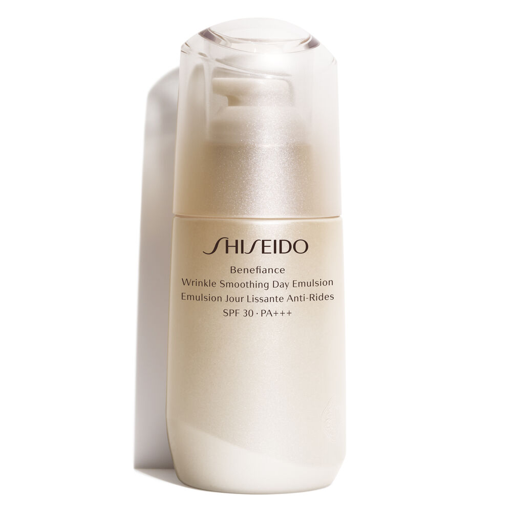 Sữa Dưỡng Da Ban Ngày Shiseido Benefiance Wrinkle Smoothing Day Emulsion 75ml