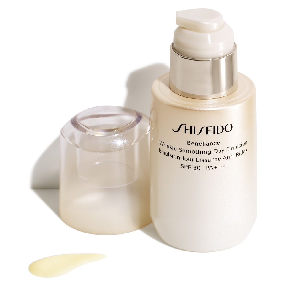 
                Sữa Dưỡng Da Ban Ngày Shiseido Benefiance Wrinkle Smoothing Day Emulsion 75ml